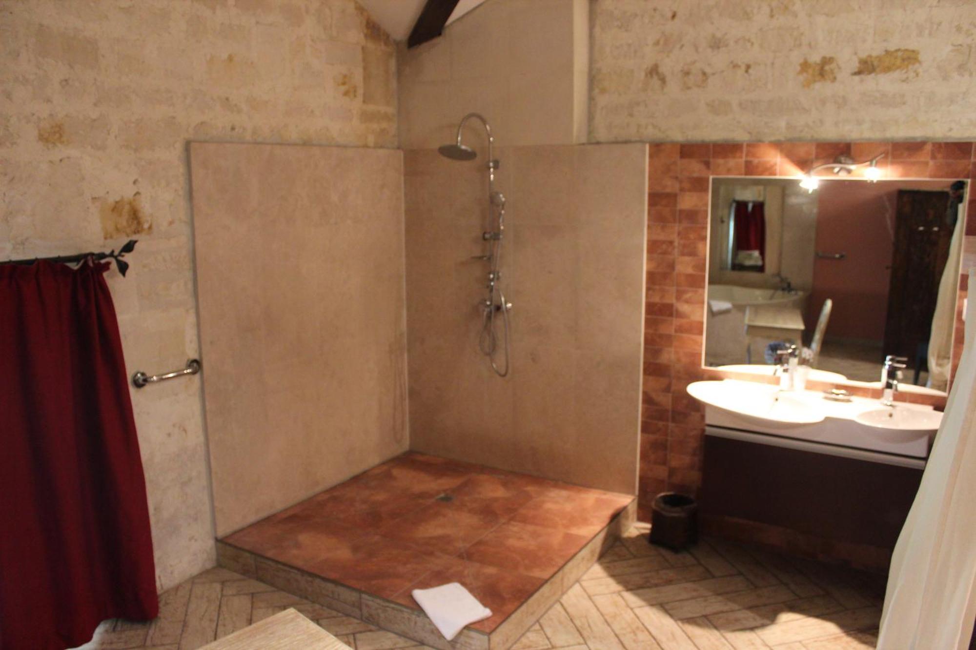 Domaine Des Chais Thénac Habitación foto